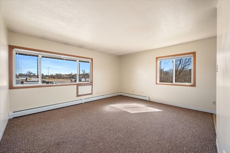 More Photos Of 1500 7th Ave, Belle Fourche Apartments For Sale