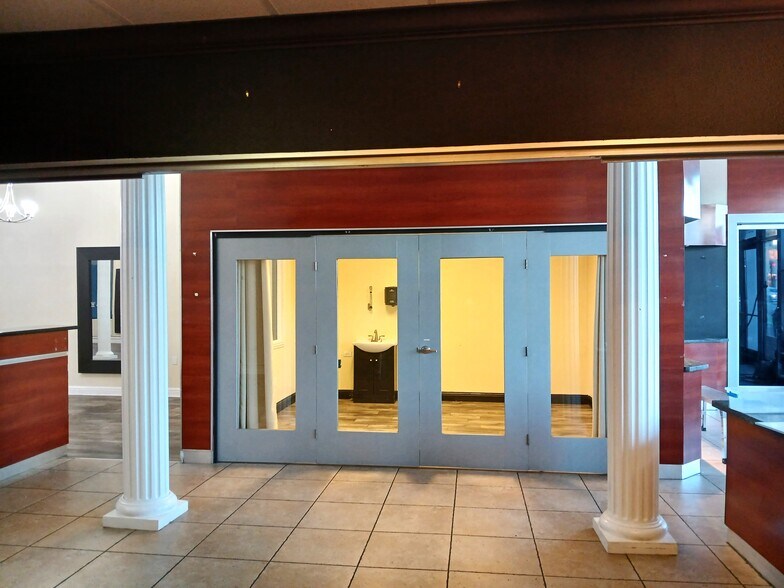 More Photos Of 40979-40985 Fremont Blvd, Fremont Storefront Retail Office For Lease