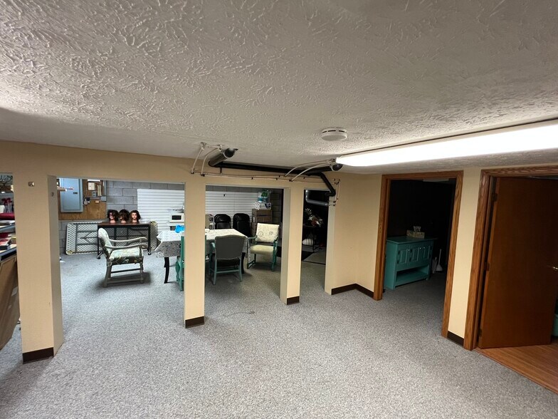 More Photos Of 8433 Cleveland Ave NW, Canton General Retail For Sale