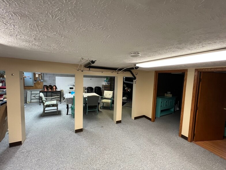 More Photos Of 8433 Cleveland Ave NW, Canton General Retail For Sale