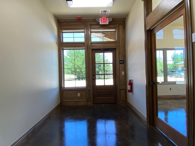 More Photos Of 5706 NW 130th St, Oklahoma City Office For Lease