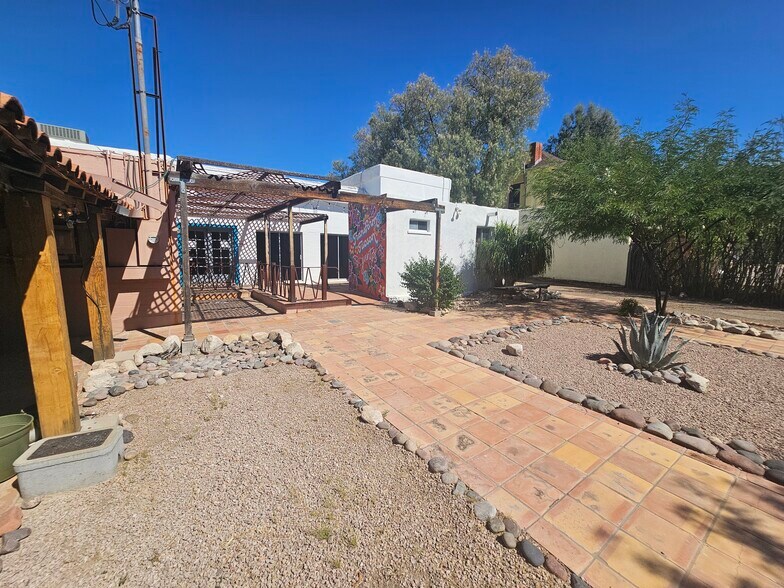 More Photos Of 376 S Stone Ave, Tucson Office For Lease