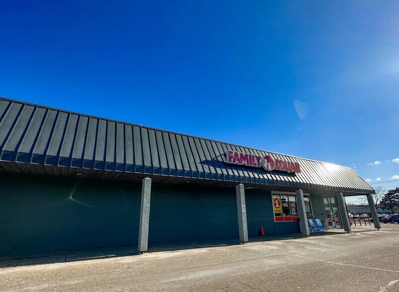 More Photos Of 29048-29098 N Campbell Rd, Madison Heights Freestanding For Sale