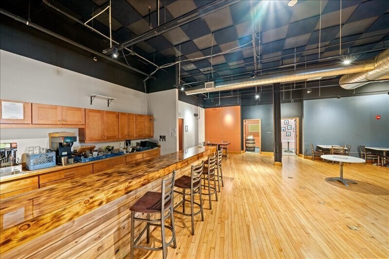 More Photos Of 41 Court St, Binghamton Storefront Retail Residential For Sale