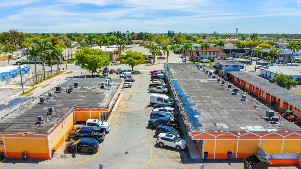 More Photos Of 854 N Krome Ave, Homestead Drugstore For Sale