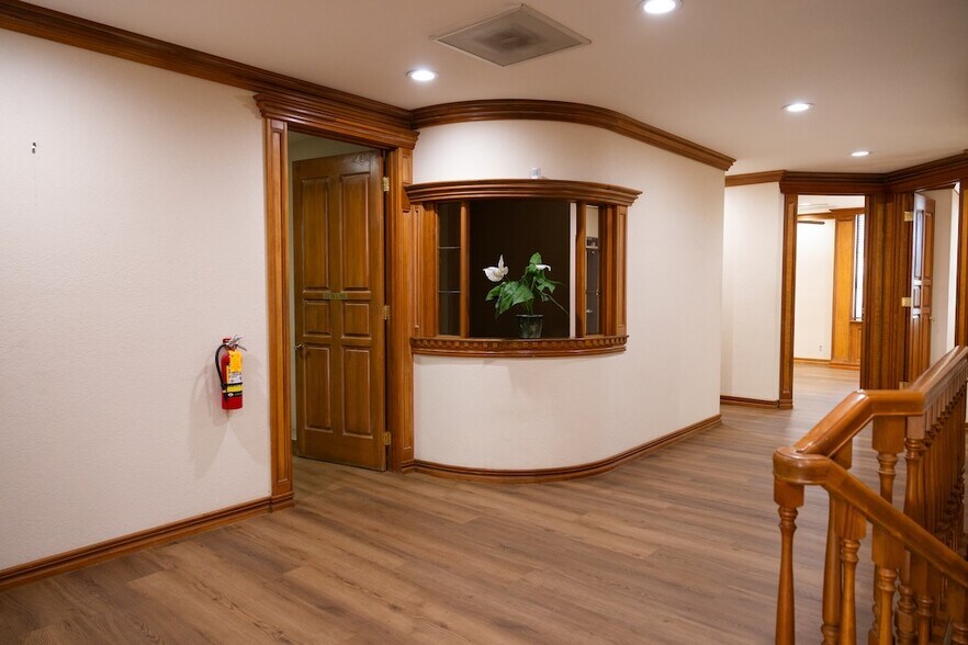 More Photos Of 10225 W Thunderbird Blvd, Sun City Medical For Sale