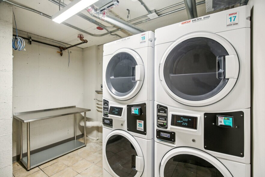 More Photos Of 34911 Van Dyke Ave, Sterling Heights Apartments For Lease