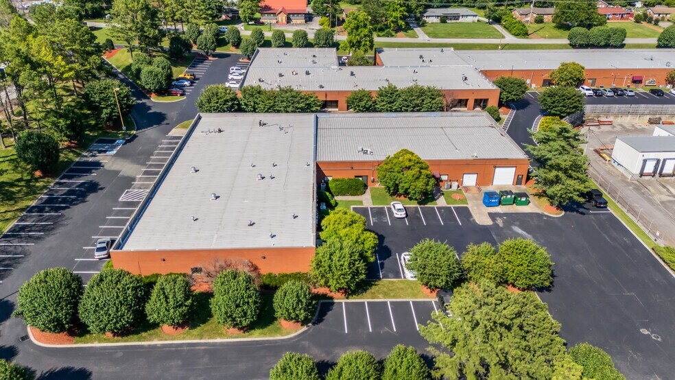 More Photos Of 104-176 Cude Ln, Madison Medical For Lease