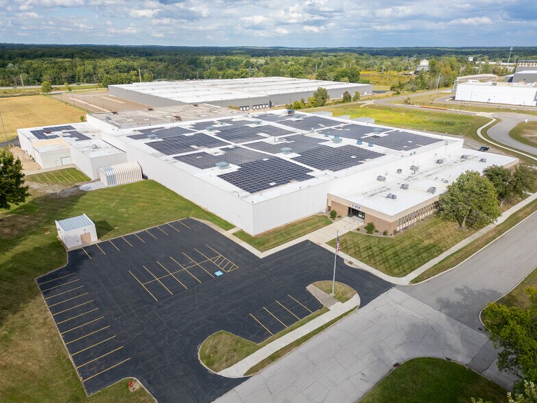 More Photos Of 6800 N Chestnut St, Ravenna Warehouse For Sale