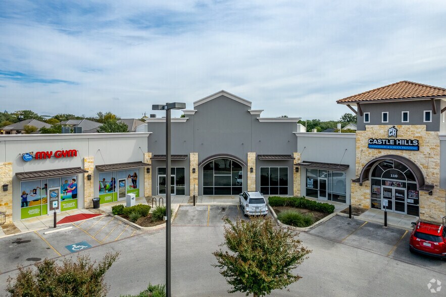 More Photos Of 15614 Huebner Rd, San Antonio Unknown For Lease