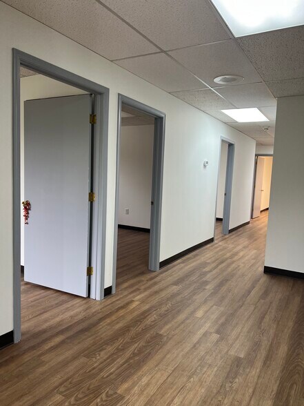 More Photos Of 2250 Murrell Rd, Lynchburg Office For Lease