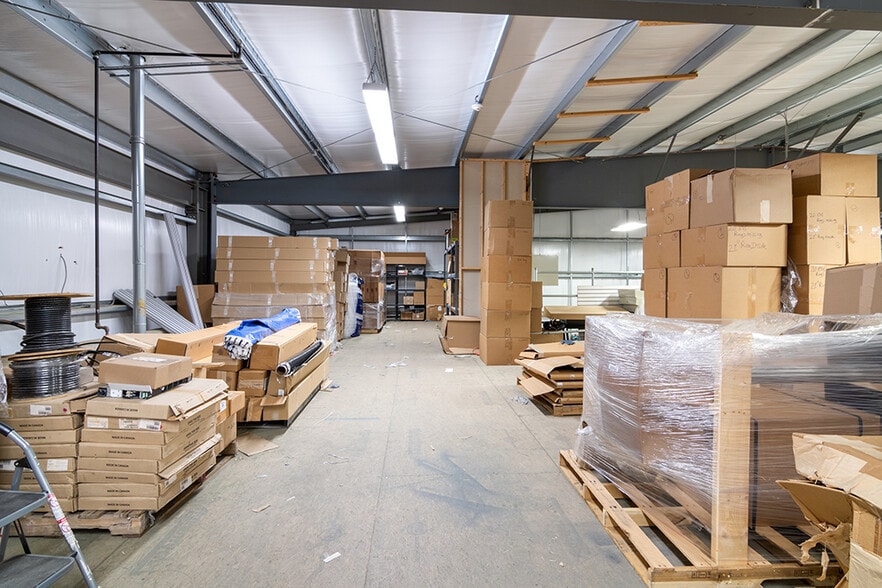 More Photos Of 376 Dry Bridge Rd, North Kingstown Warehouse For Sale