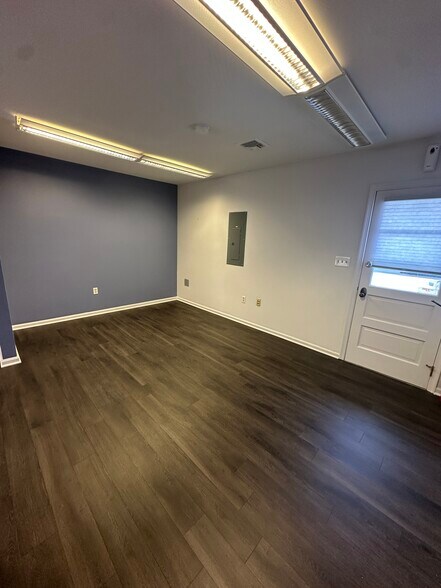 More Photos Of 71 Cedar Ave, Hershey Office For Lease