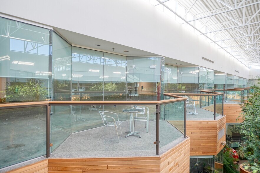 More Photos Of 200 Rivercrest Dr SE, Calgary Medical For Lease