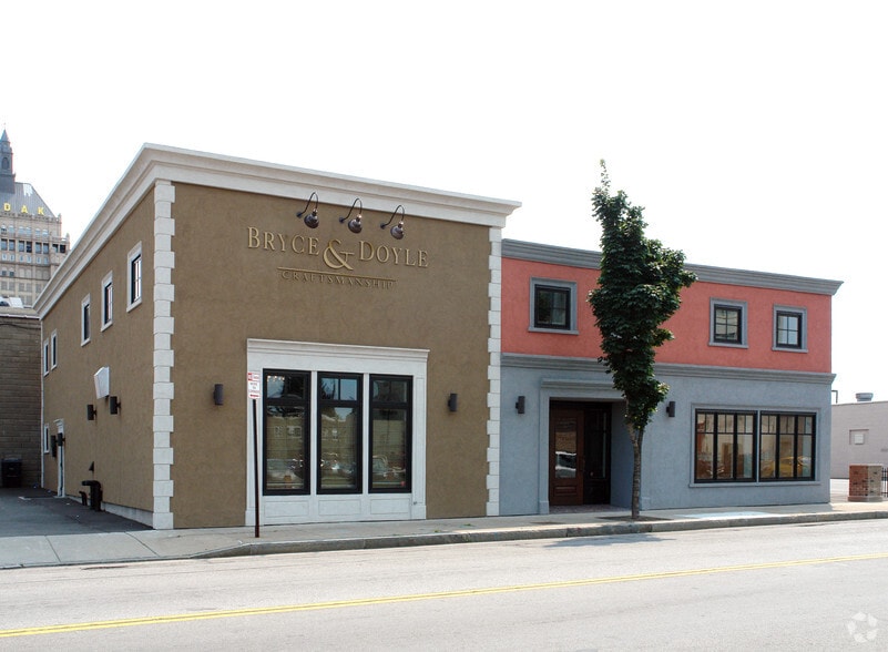 Primary Photo Of 19 Jay St, Rochester Freestanding For Sale