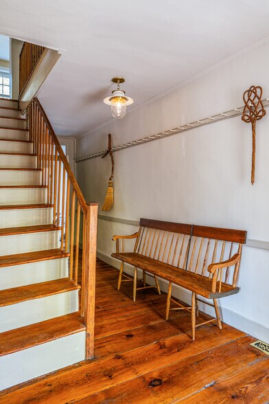 More Photos Of 16 Hudson St, Kinderhook Storefront Retail Residential For Lease