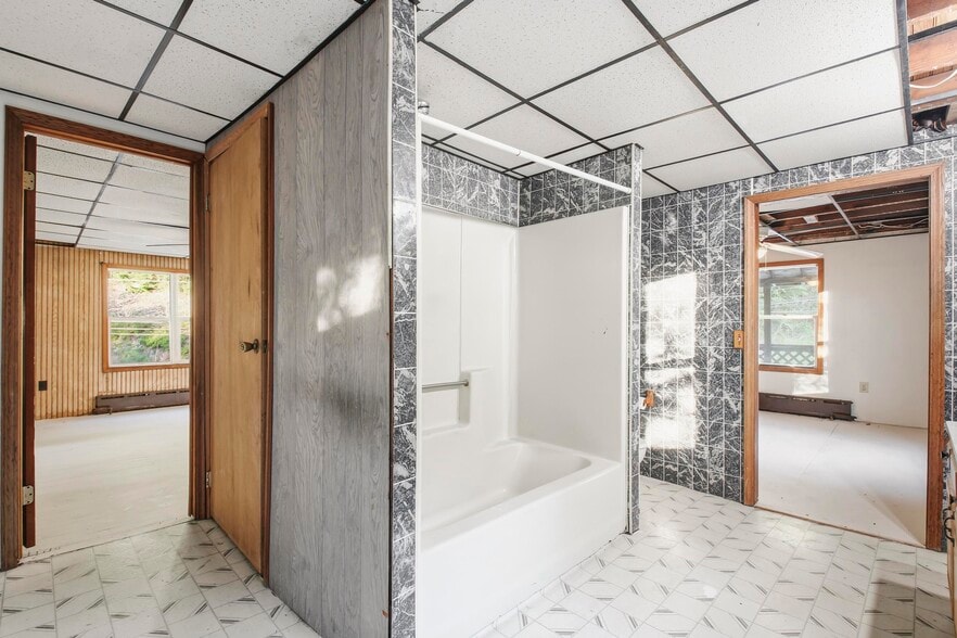 More Photos Of 116 Ringtown Blvd, Ringtown Flex For Sale