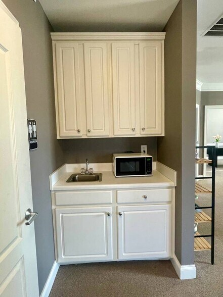 More Photos Of 3105 Creekside Village Dr, Kennesaw Office For Sale