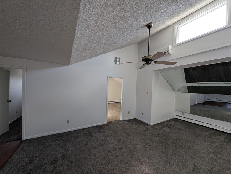 More Photos Of 1952 Kensington Ave, Buffalo Restaurant For Lease