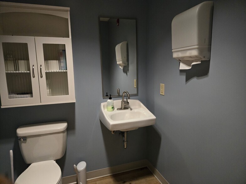 More Photos Of 176 Health Care Ln, Martinsburg Office For Sale