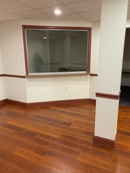 More Photos Of 5430 Campbell Blvd, White Marsh Medical For Sale