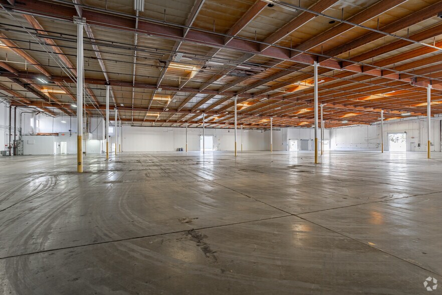 More Photos Of 1141 California Ave, Corona Warehouse For Sale