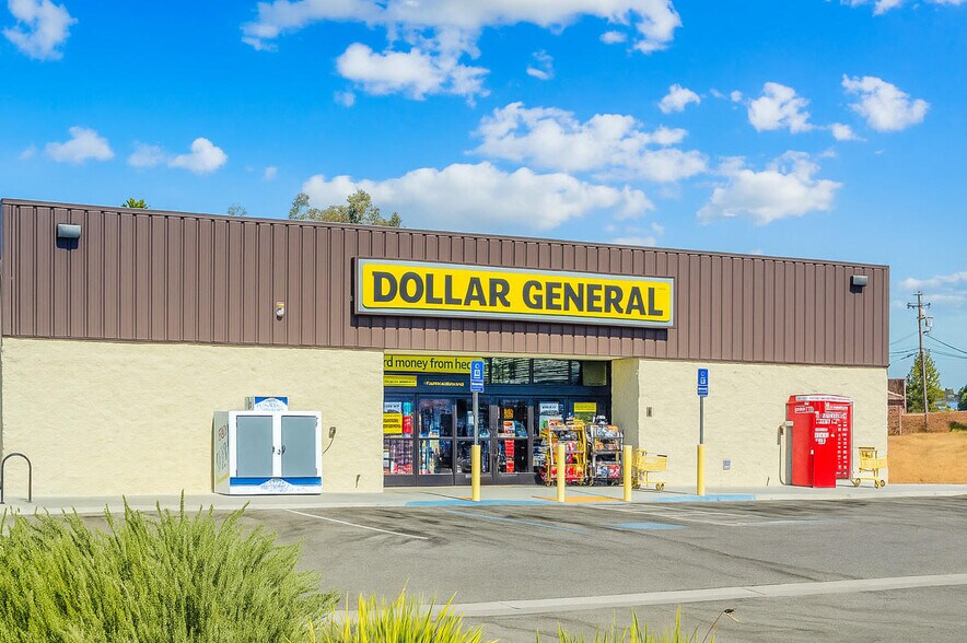 Primary Photo Of 37303 Avenue 12, Madera Storefront For Sale