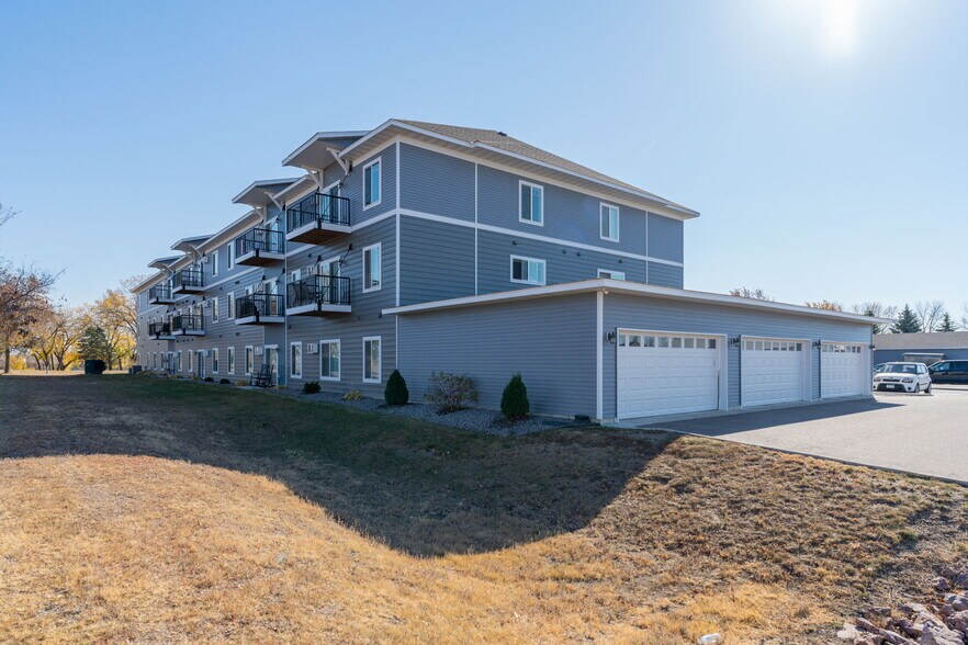 More Photos Of 1685 N Redding Ave, Windom Apartments For Sale