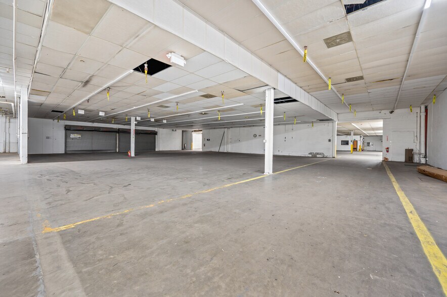 More Photos Of 380 Horace St, Bridgeport Manufacturing For Lease
