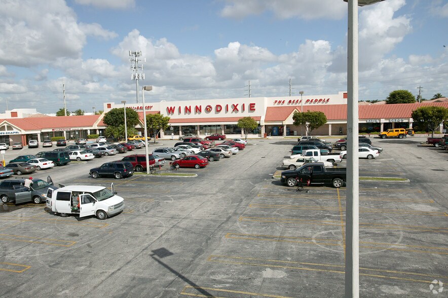 More Photos Of 14505-14657 Bird Rd, Miami General Retail For Lease