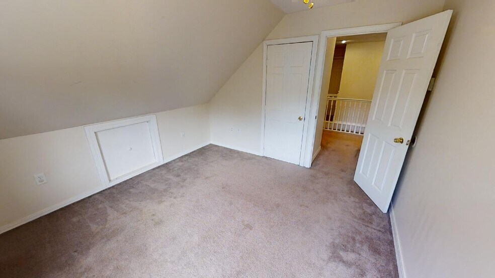 More Photos Of 763 Massachusetts Ave, Lunenburg General Retail For Sale