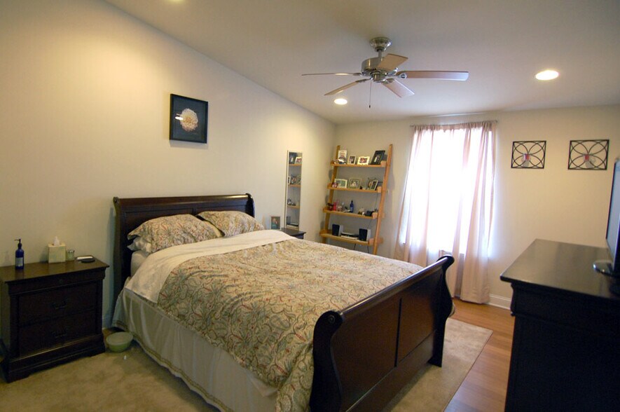 More Photos Of 359 Lyceum Ave, Philadelphia Apartments For Sale