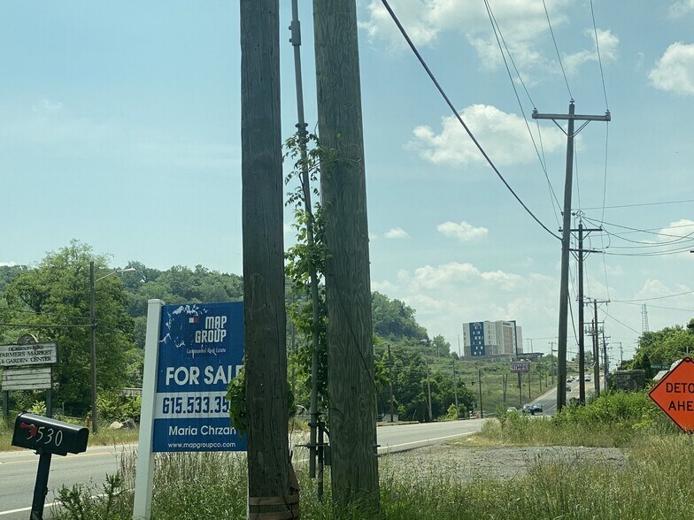 More Photos Of 3526 Dickerson Pike, Nashville Flex For Sale