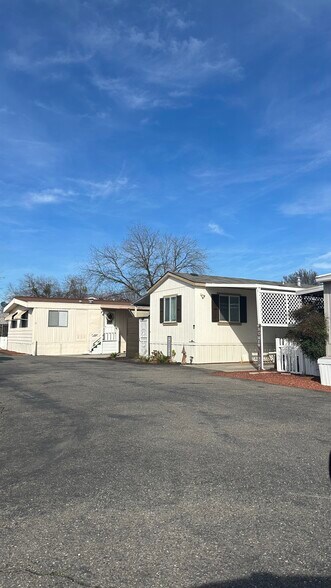 More Photos Of 2042 Tully Rd, Hughson Manufactured Housing Mobile Home Park For Sale