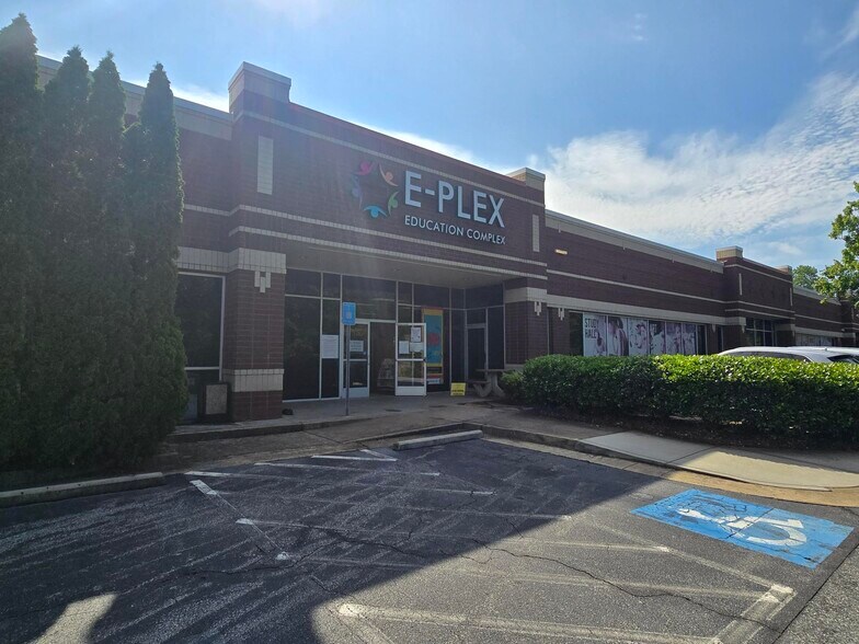 More Photos Of 10700 Abbotts Bridge Rd, Johns Creek General Retail For Lease