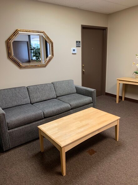 More Photos Of 888 Thousand Oaks Blvd, Thousand Oaks Office For Lease