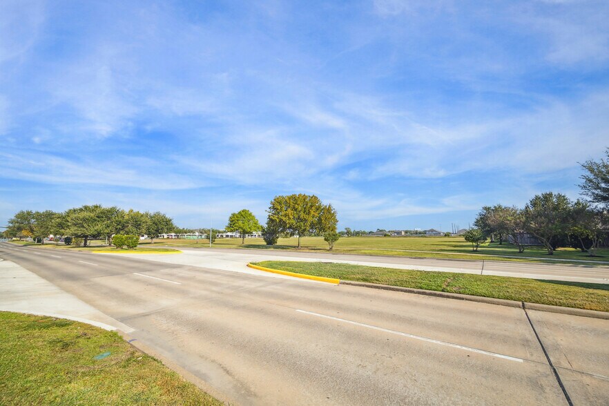 More Photos Of BF Terry Blvd & Town Center Blvd, Rosenberg Land For Sale