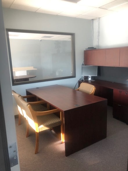 More Photos Of 1211 Avery St, Golden Office For Lease