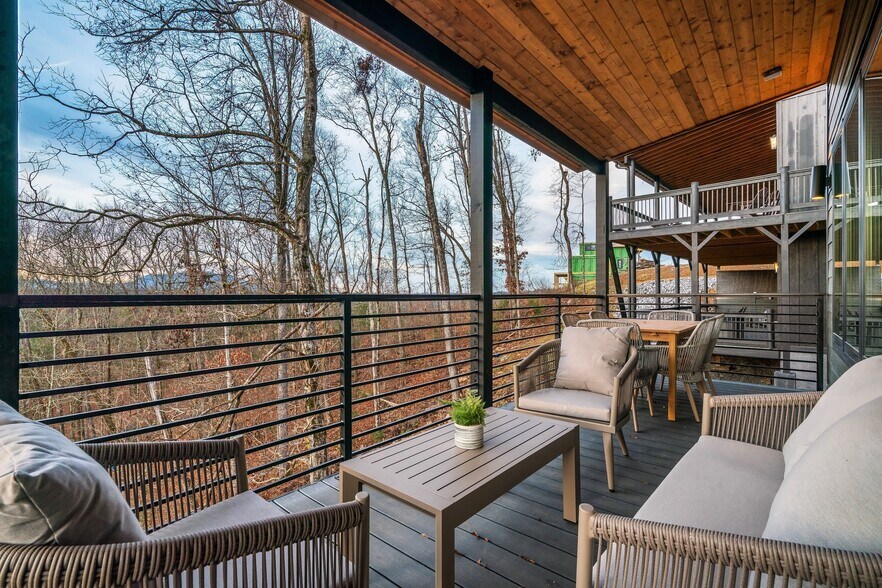 More Photos Of 514 New Venture Wy, Sevierville Hospitality For Sale