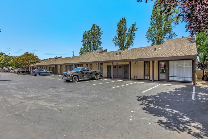 More Photos Of 4138 Dyer St, Union City Medical For Sale
