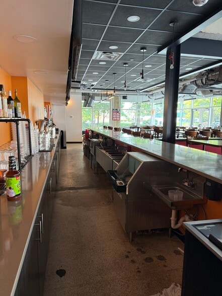 More Photos Of 103 E 3rd St, Covington Apartments For Lease