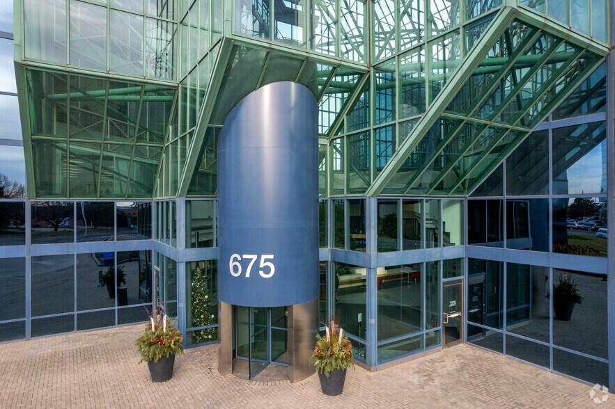 More Photos Of 675 Cochrane Dr, Markham Office For Lease