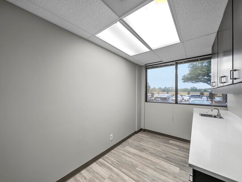 More Photos Of 375 Municipal Dr, Richardson Medical For Sale