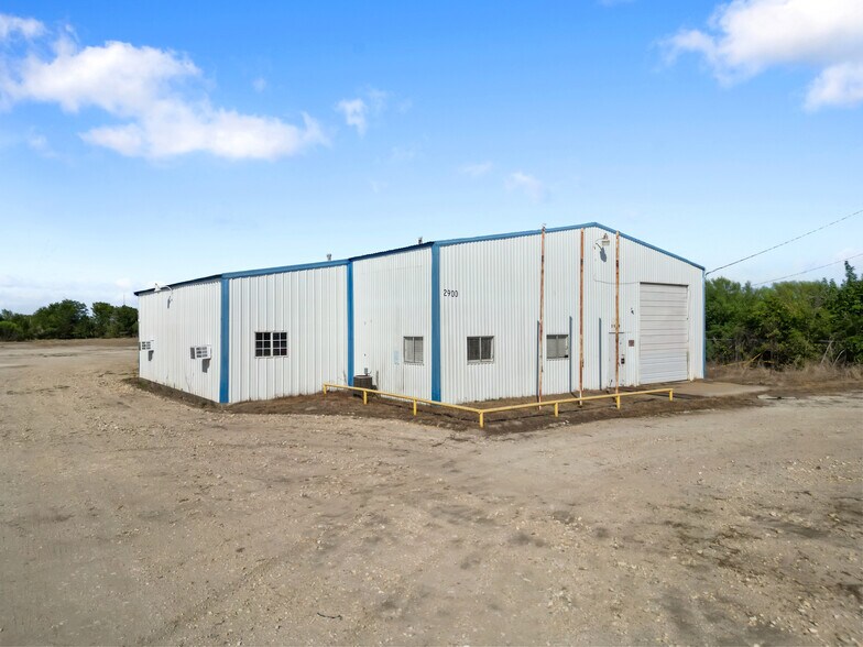 Primary Photo Of 2900 Clarks Ln, Bryan Warehouse For Lease