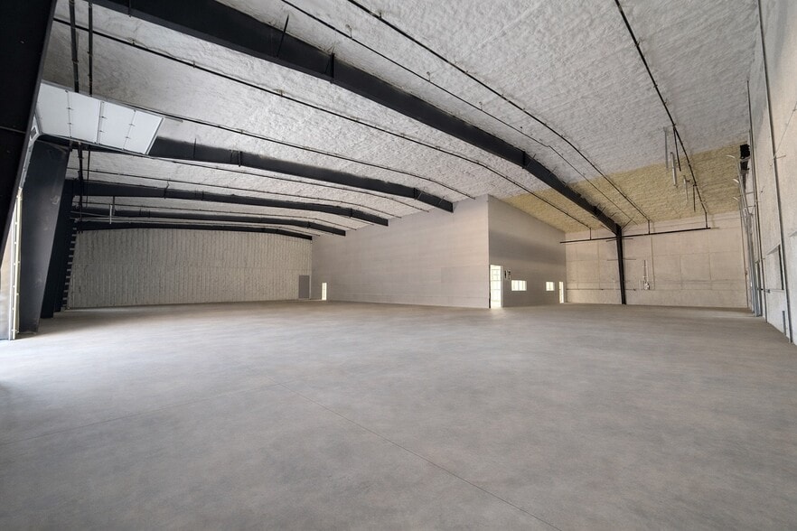 More Photos Of 350 Lafferty Ln, Dover Unknown For Lease