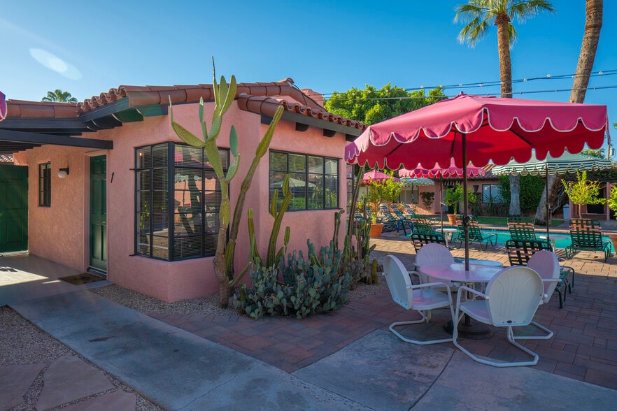 More Photos Of 555 S Warm Sands Dr, Palm Springs Hotel For Sale