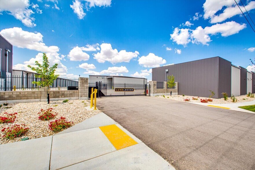 More Photos Of 7373 S Federal Way, Boise Self Storage For Sale