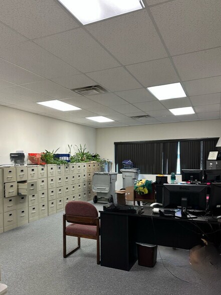 More Photos Of 4601 Hollow Tree Dr, Arlington Office For Lease