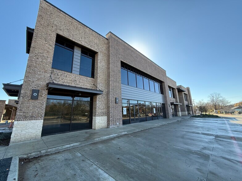 More Photos Of 2801 McKinney St, Melissa Unknown For Lease
