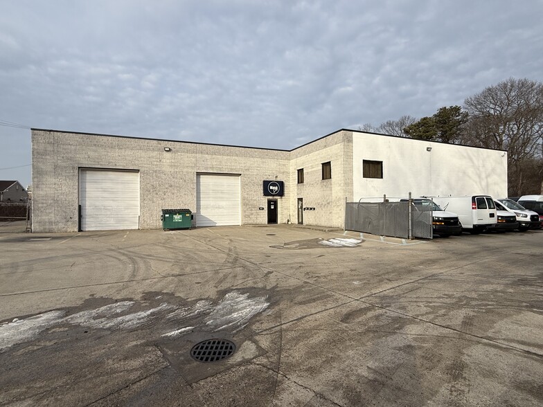 Primary Photo Of 69 Horseblock Rd, Centereach Service For Lease